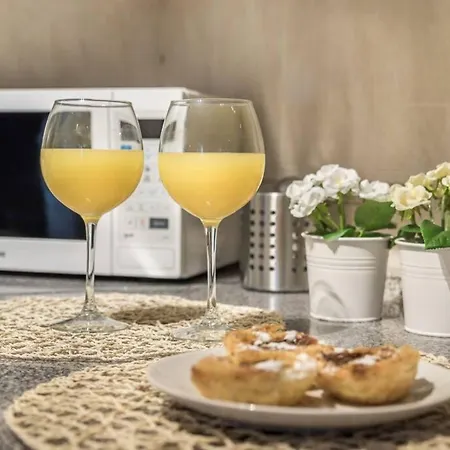 Inloveapartments - Under A Fig Tree *